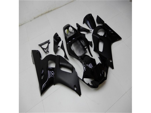 Carenado Yamaha R6 98-02 - Brillante Negro Mate Carenado Yamaha R6 98-02 - Brillante Negro Mate